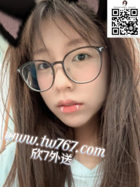 #新竹8K  【小希】158/42/C 19歲  #手搖飲店員 #奶油誘惑 #反差母狗
